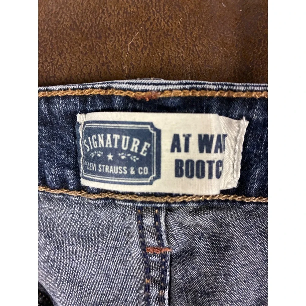 Signature by Levi Strauss & Co Womens Bootcut Jeans Dark Wash Size 16 Medium